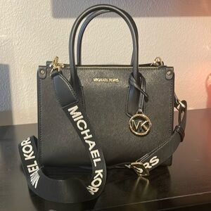 MK MAPLE SMALL SATCHEL BLACK NWT